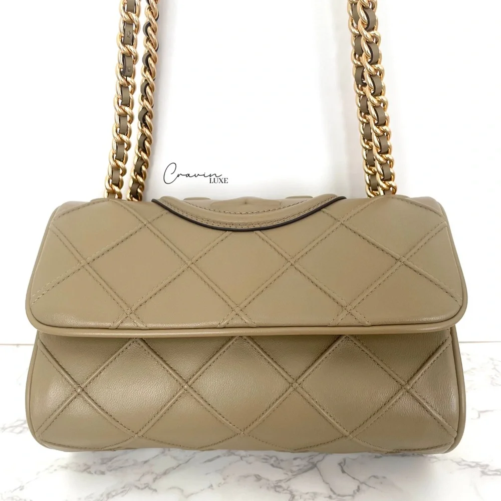 ❌SOLD❌ New Tory Burch Small Fleming Soft Leather Shoulder Bag Pebblestone - Picture 4 of 13